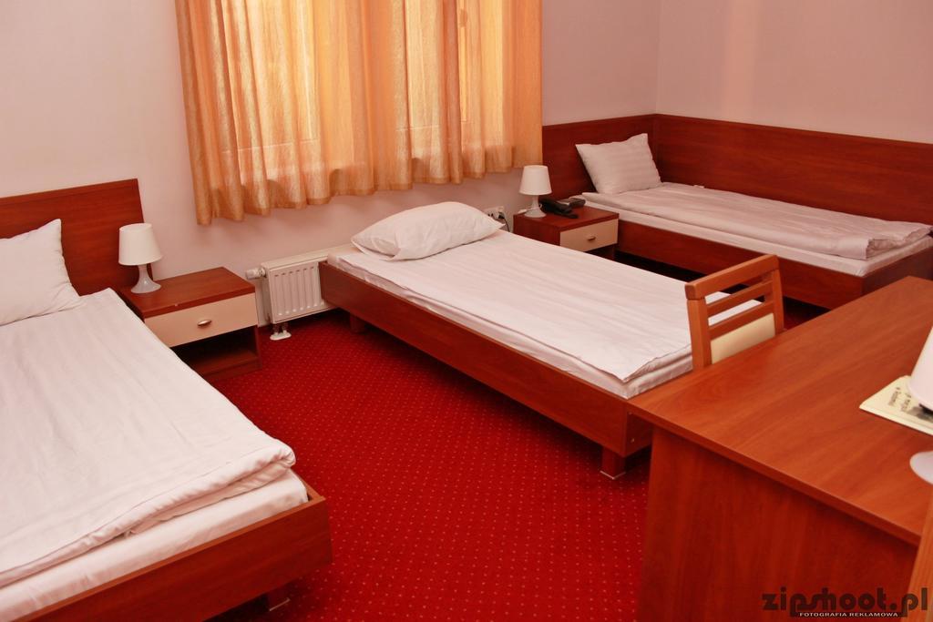 Hotel LUKA Radom Zimmer foto
